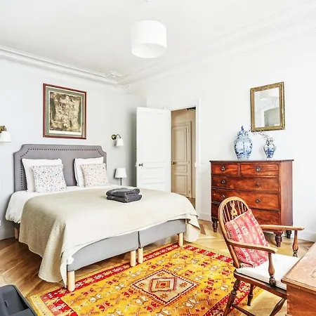 Luxury 4 Bedroom 160m2 2 King 2 Queen Διαμέρισμα *